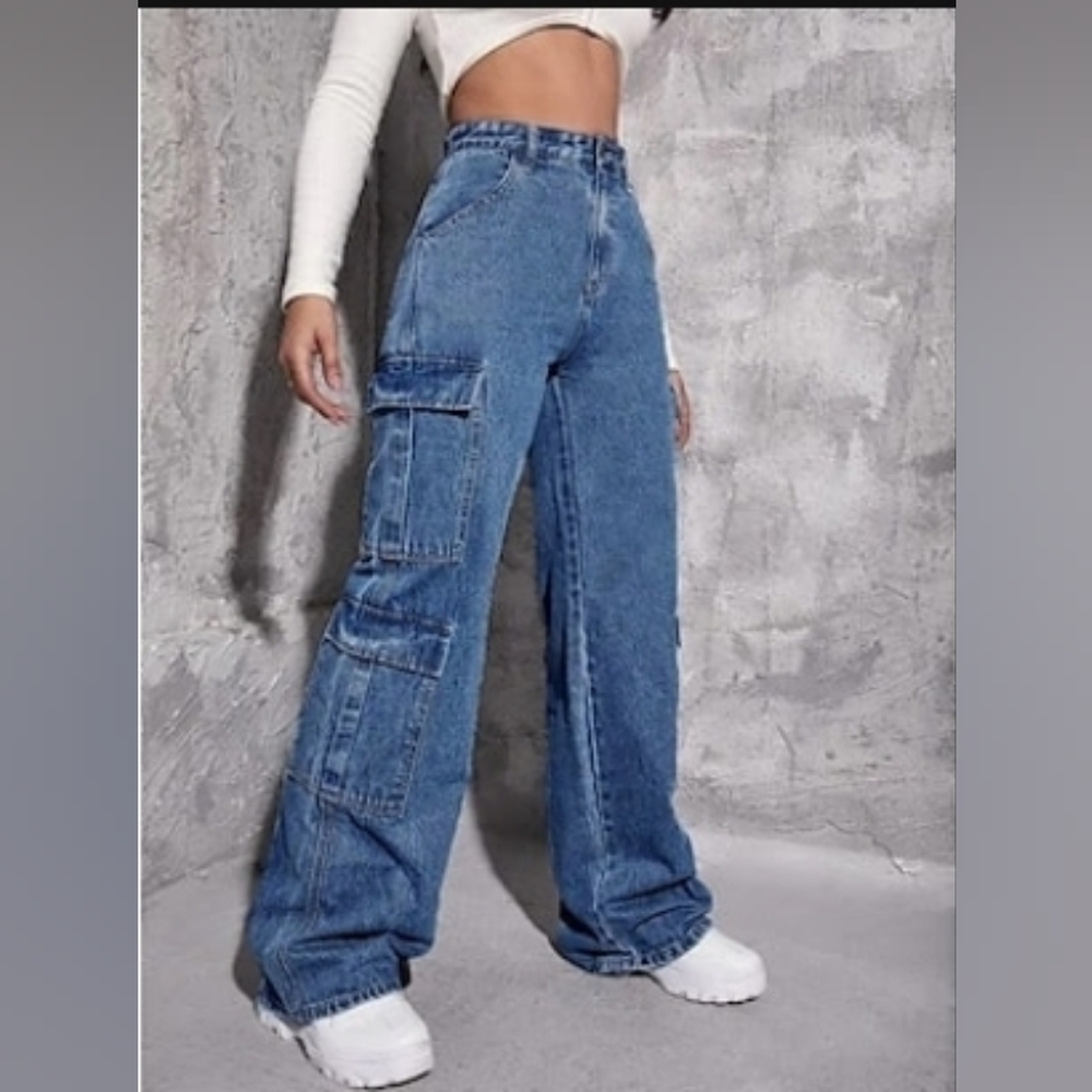 Women's High Rise Cargo Jeans